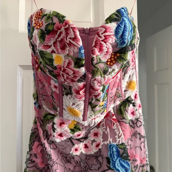 Dress the Population Carina Floral Midi Dress - Picture 2 of 5